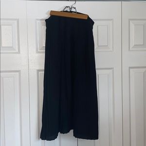 J Crew Size 6 Black MIDI Skirt